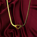 Gargantilla de corazón de oro
